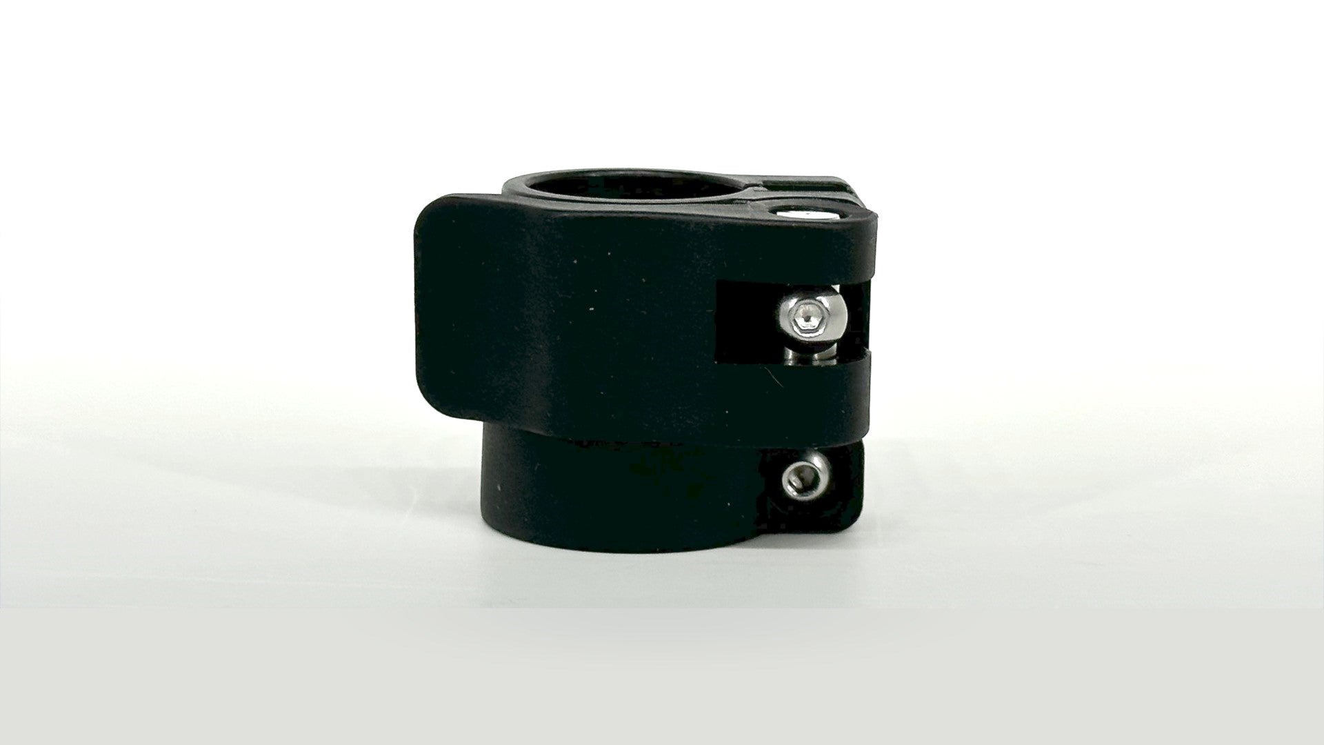 Photo of round tubing clamp telescopes 1" outside 7/8" inside