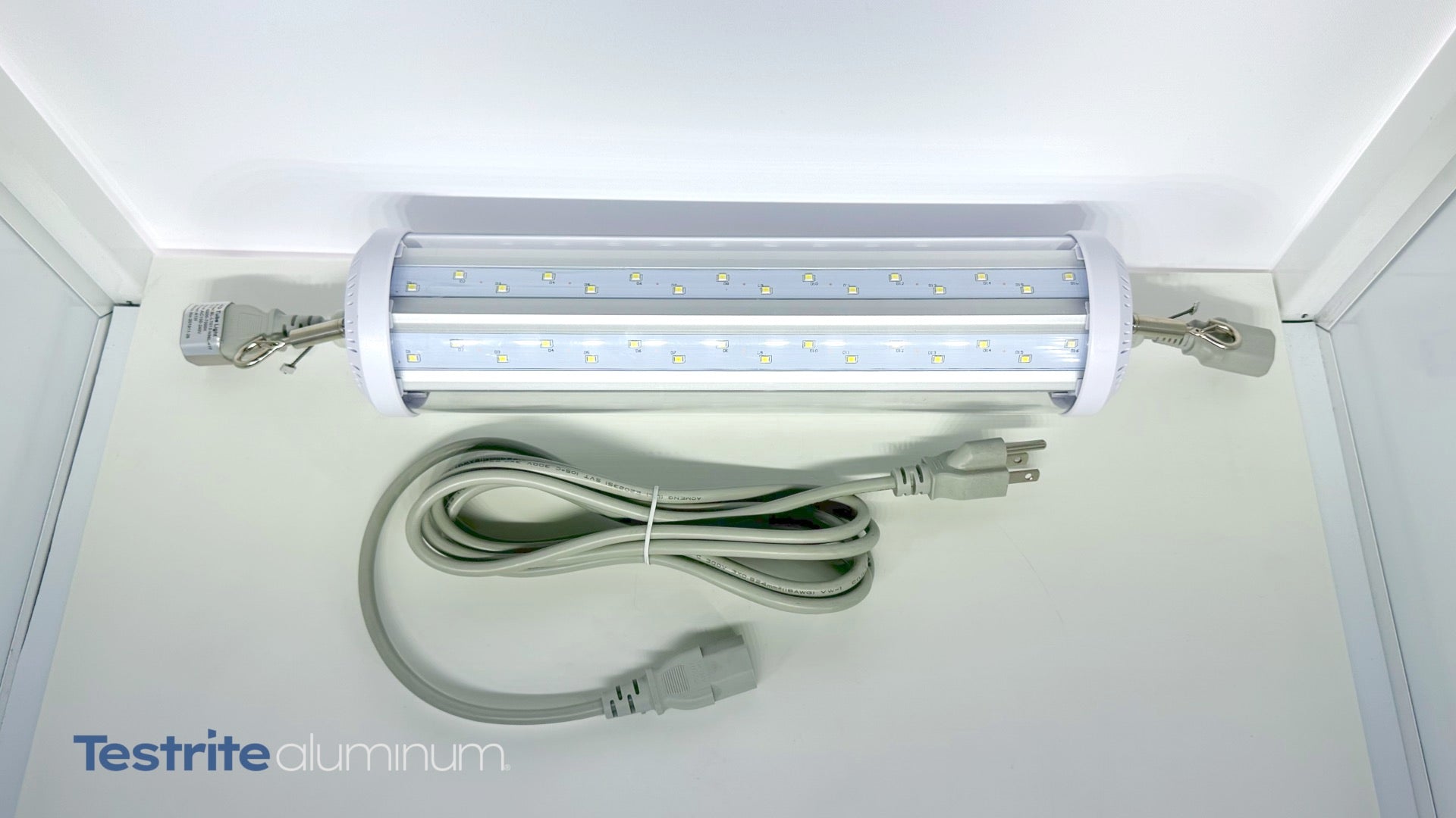 Torpedo LED light with included power cable